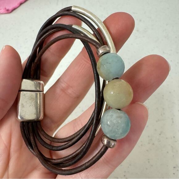 Brown Leather Blue Stone Bead & Silver Tone Bracelet Magnetic Clasp Boho - Picture 6 of 7